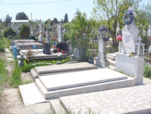 Afacerea locurilor de veci: cum vrea comunitatea armeană să schimbe regulile din cimitire